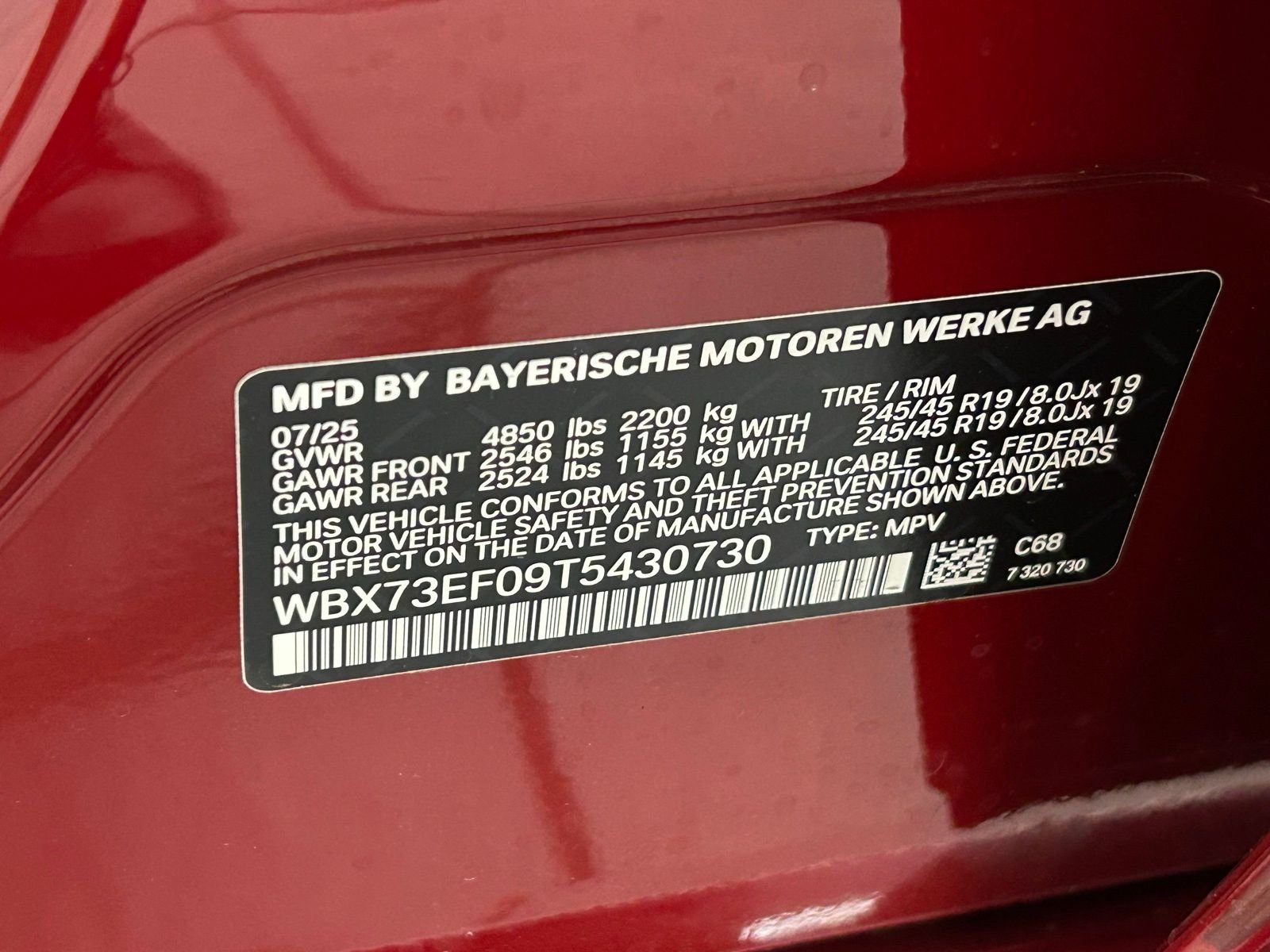 New 2026 Vegas Red Metallic BMW xDrive28i image 33