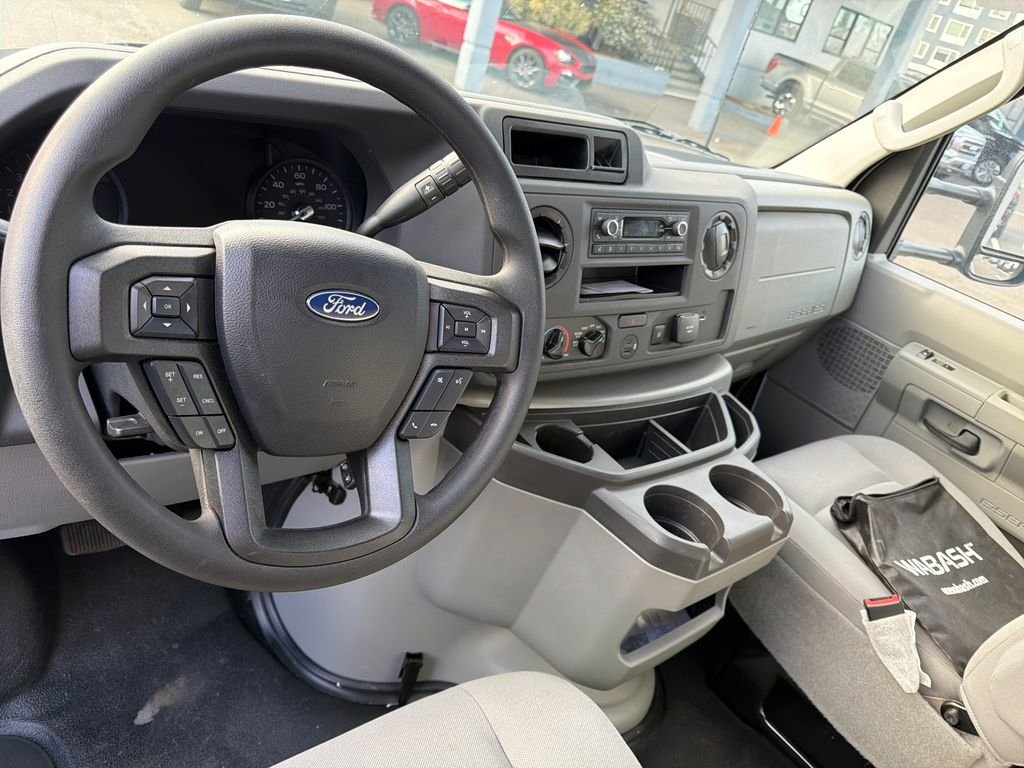 New 2026 Oxford White Ford Base image 12