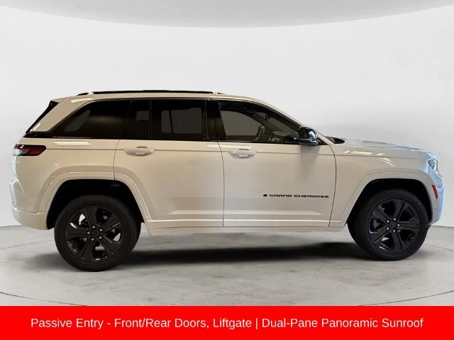 New 2027 White Jeep Limited Reserve image 6