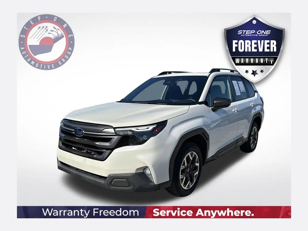 2025 Subaru Forester Premium's photo