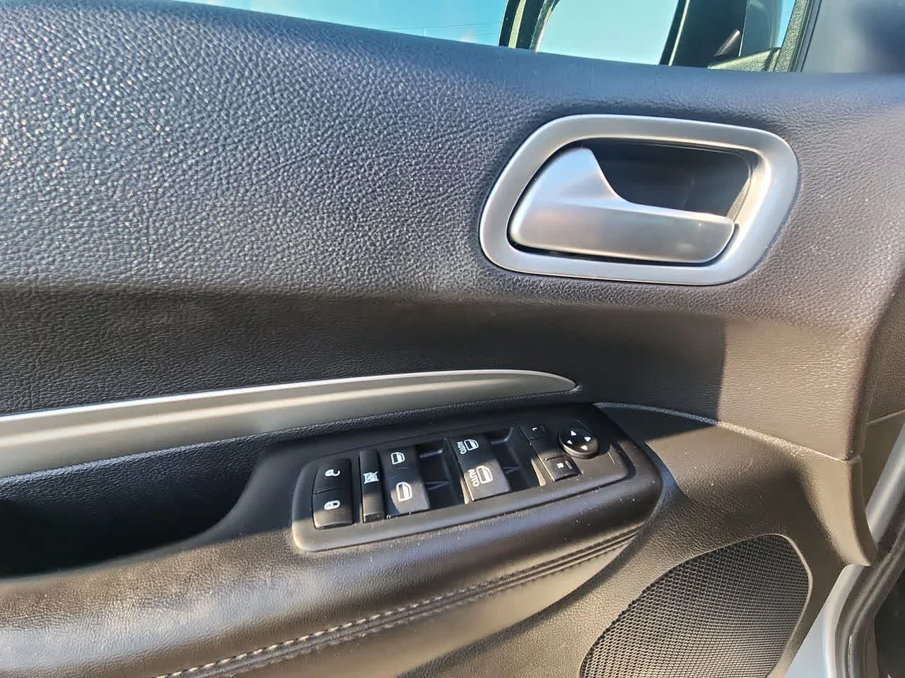 Used 2019 Billet Clearcoat Dodge SXT Plus image 12
