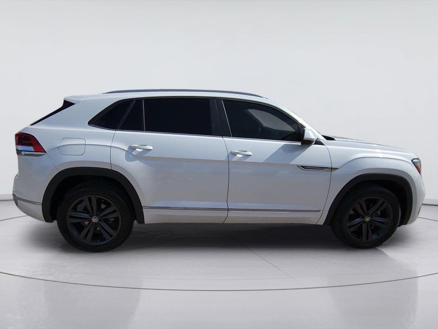 2021 Volkswagen Atlas Cross Sport 3.6L V6 SE w/Technology R-Line White at AutoNation USA Katy