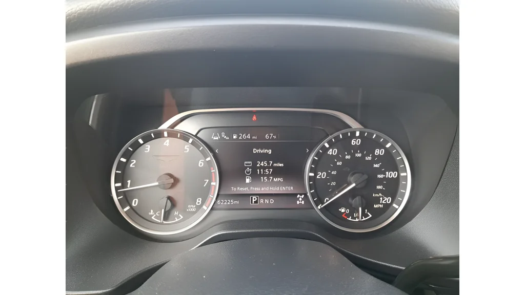 Used 2022 Red Nissan SV image 16