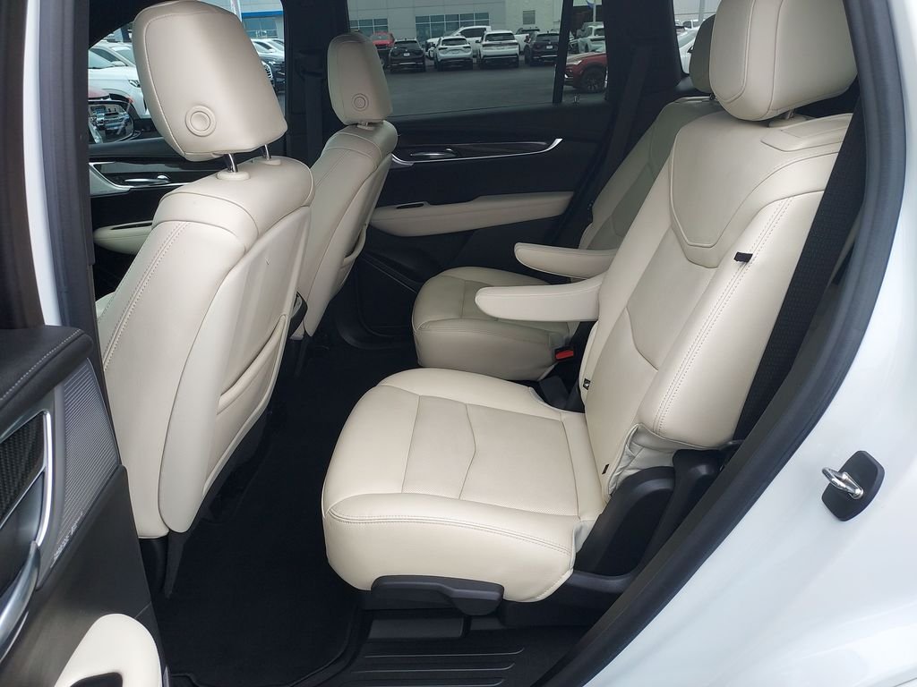 Used 2023 White Cadillac Sport image 14
