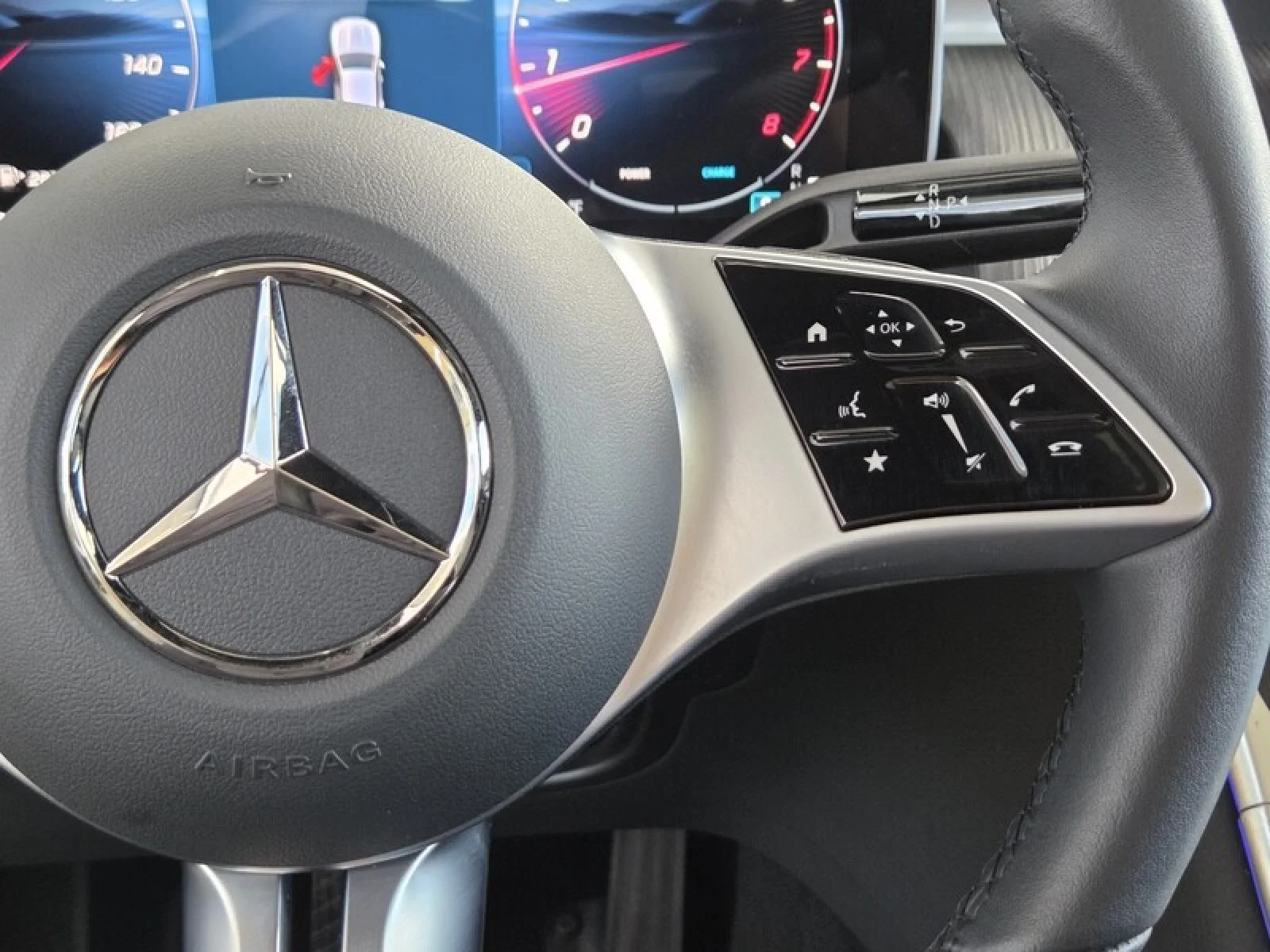 Certified Used 2026 Graphite Grey Metallic Mercedes-Benz GLC 300 image 27