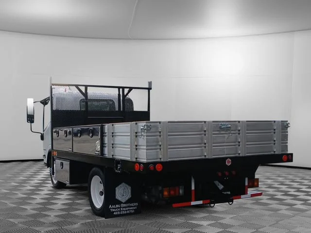 New 2025 Arc White Chevrolet  image 3