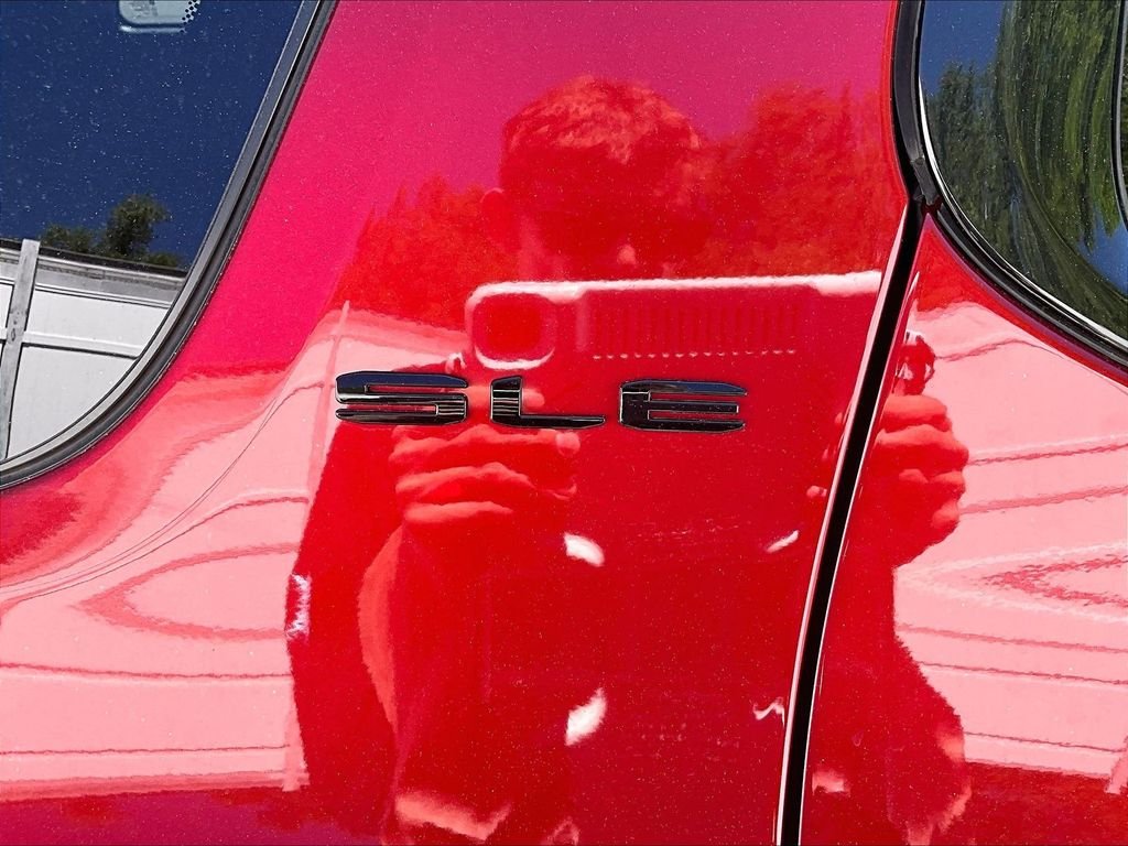 Used 2023 Volcanic Red Tintcoat GMC SLE image 29
