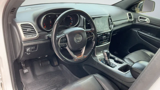 Used 2022 White Jeep Limited image 9