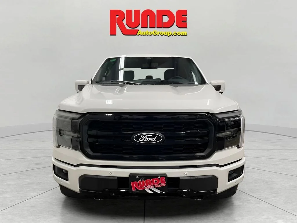 New 2025 Star White Metallic Tri-Coat Ford Lariat® image 8