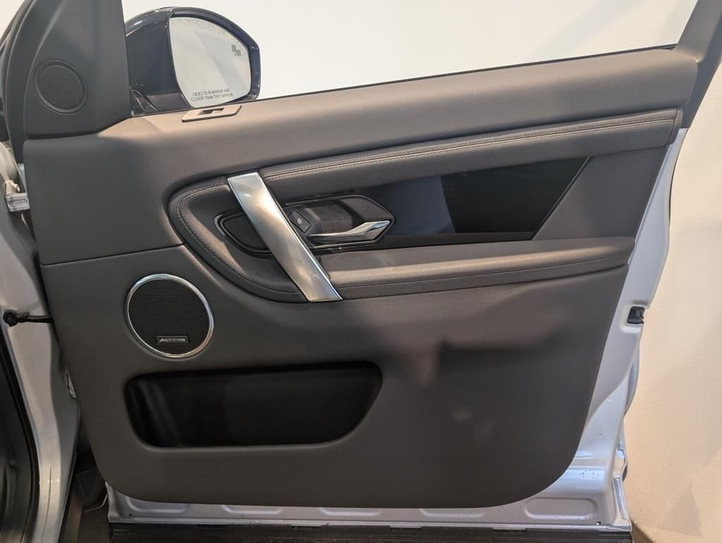 2025 Land Rover Discovery Sport S - Photo 29