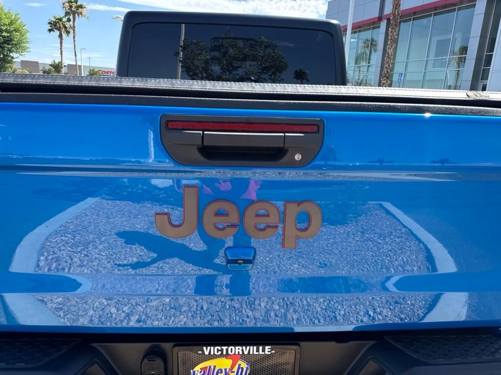 Used 2023 Blue Jeep Mojave image 7