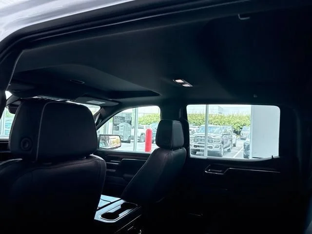Used 2023 WHITE FROST TRICOAT GMC Denali image 4