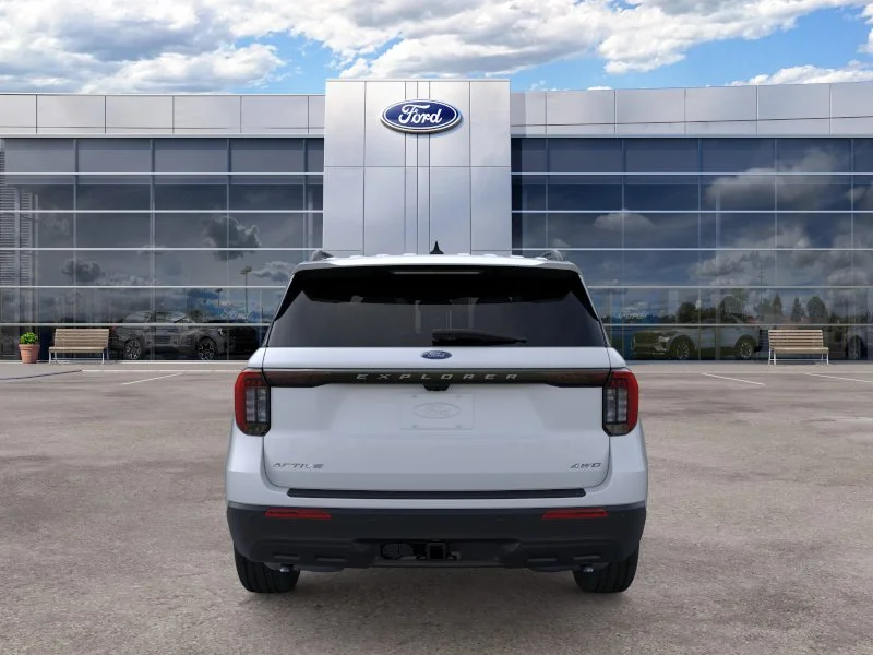 New 2026 Space White Metallic Ford Active image 5