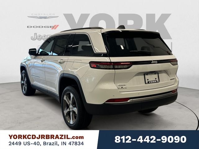 New 2026 Bright White Clear-Coat Exterior Paint Jeep Limited image 3
