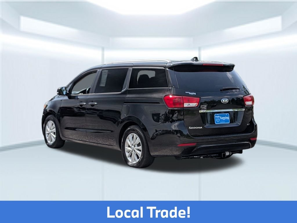 Used 2017 Black Kia LX image 4