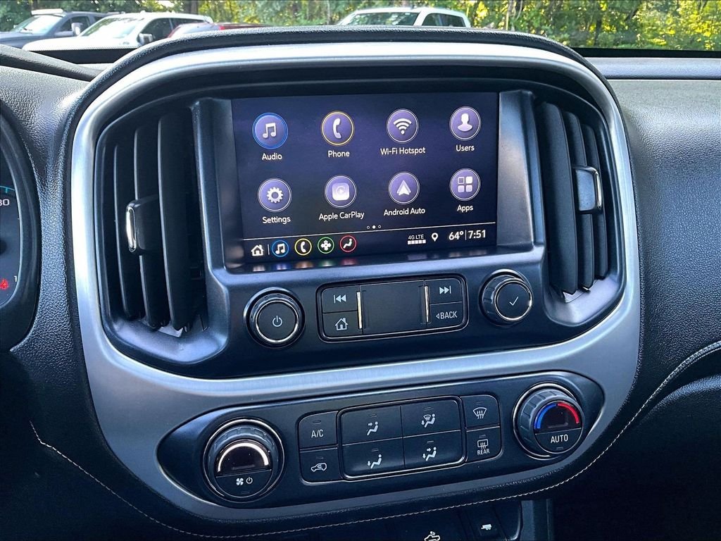 Used 2020 Gray GMC SLE1 image 25