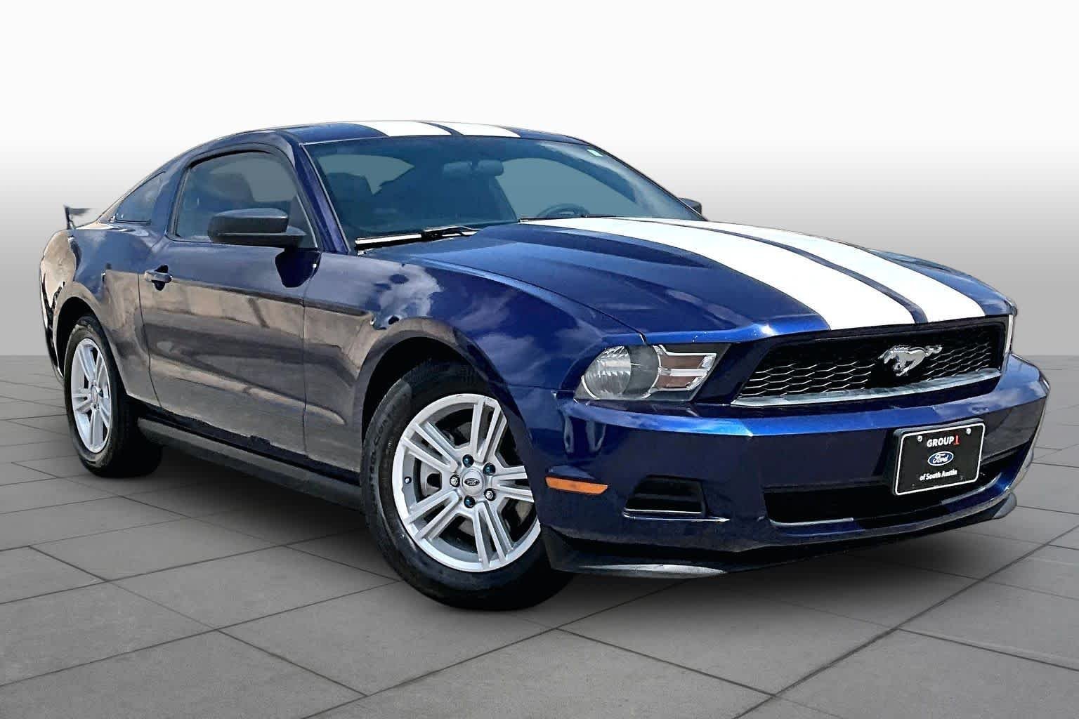 Used 2012 Kona Blue Metallic Ford V6 image 3