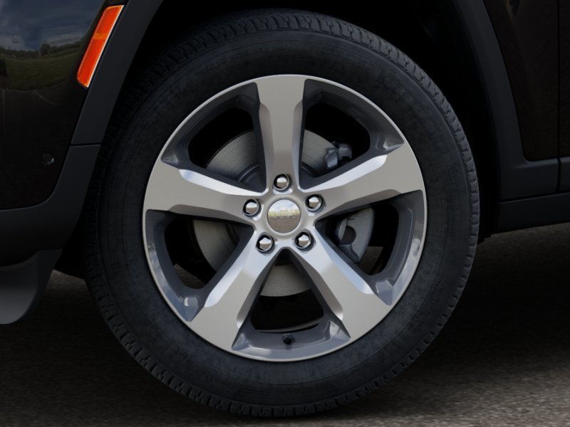 New 2026 Diamond Black Crystal Pearl-Coat Exterior Paint Jeep Limited image 46