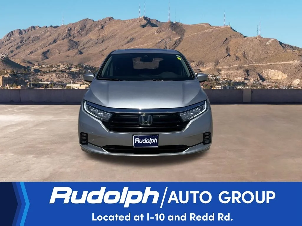 Certified Used 2023 Lunar Silver Metallic Honda TOURING image 8