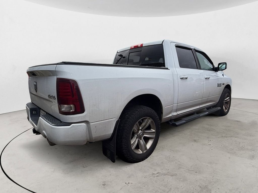 Used 2015 White Ram Sport image 3