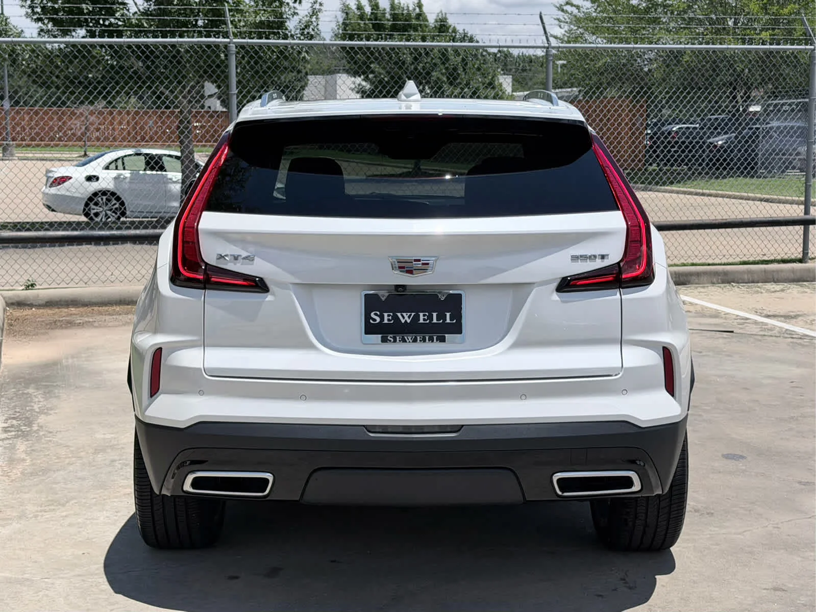 Used 2024 Crystal White Tricoat Cadillac Premium Luxury image 5