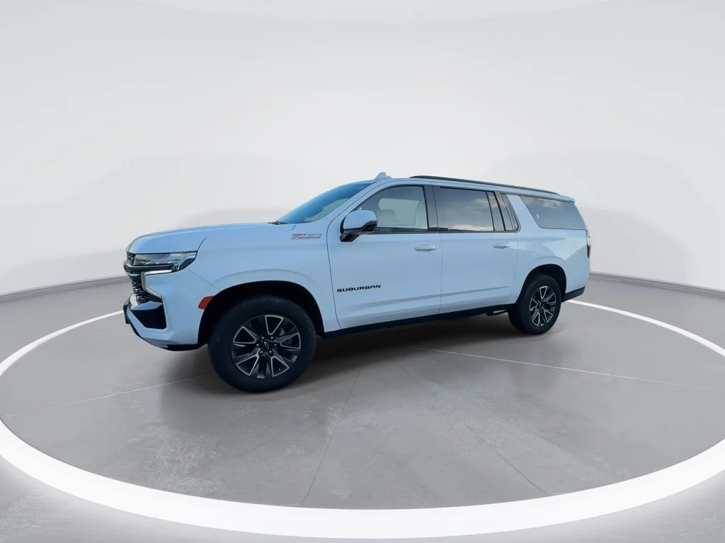 Used 2021 White Chevrolet Z71 image 4