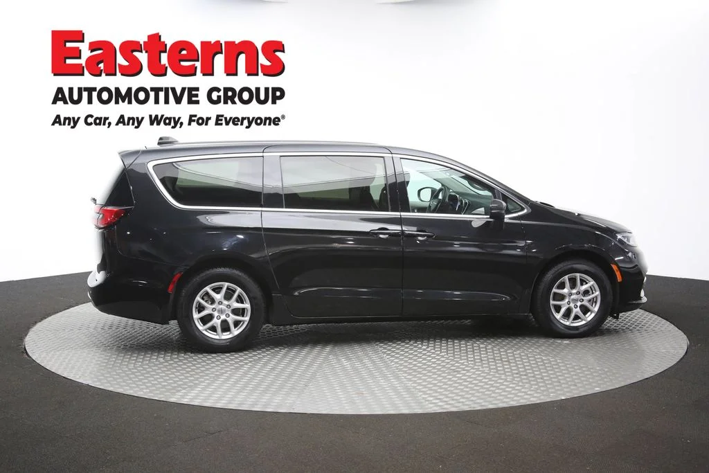 Used 2023 Black Chrysler Touring L image 46