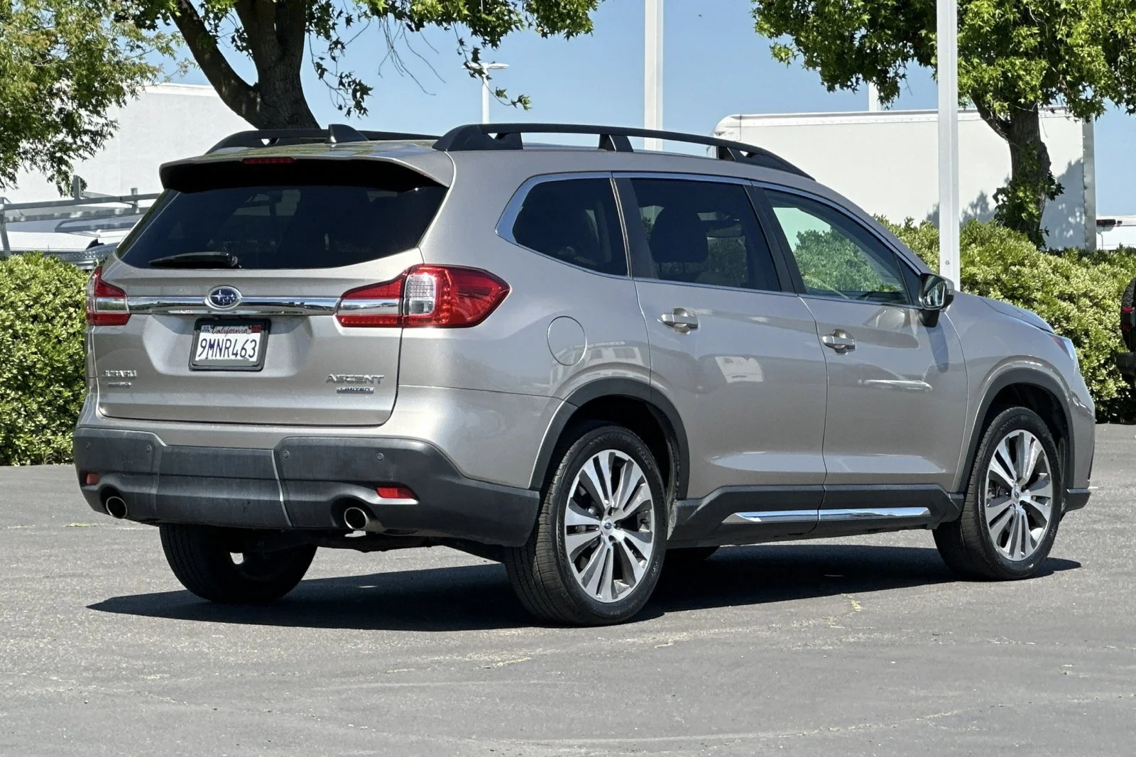 Used 2019 Tungsten Metallic Subaru Limited image 4