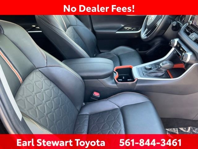 Used 2024  Toyota Adventure image 32