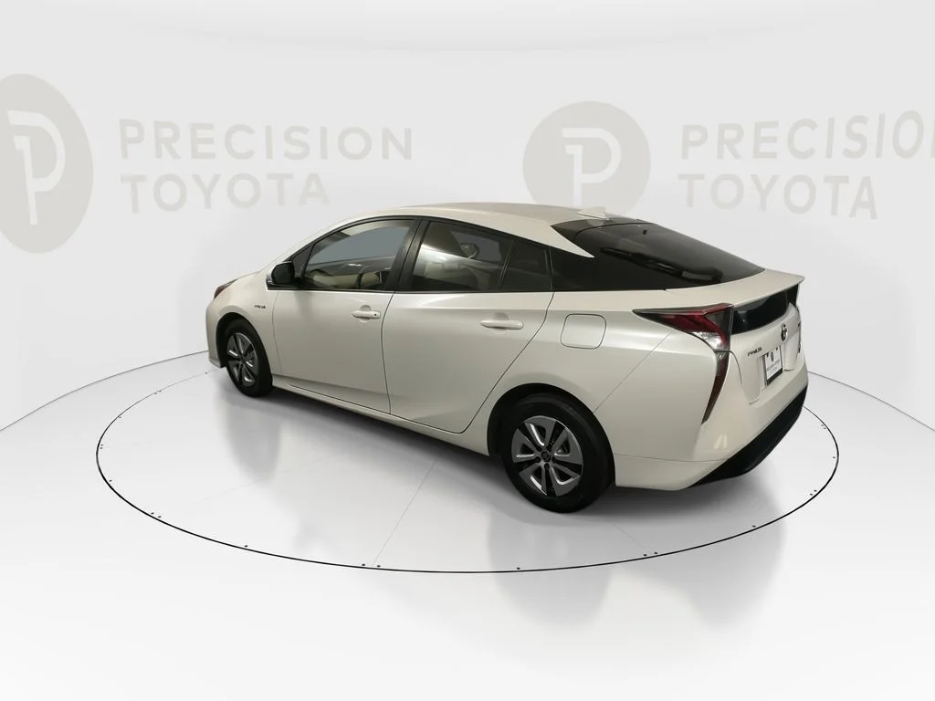 Used 2016 Blizzard Pearl Toyota Three image 14