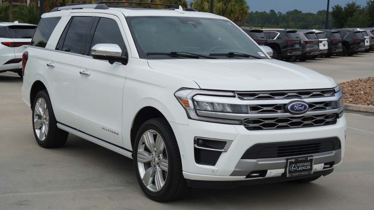 Used 2024 White Ford Platinum image 3
