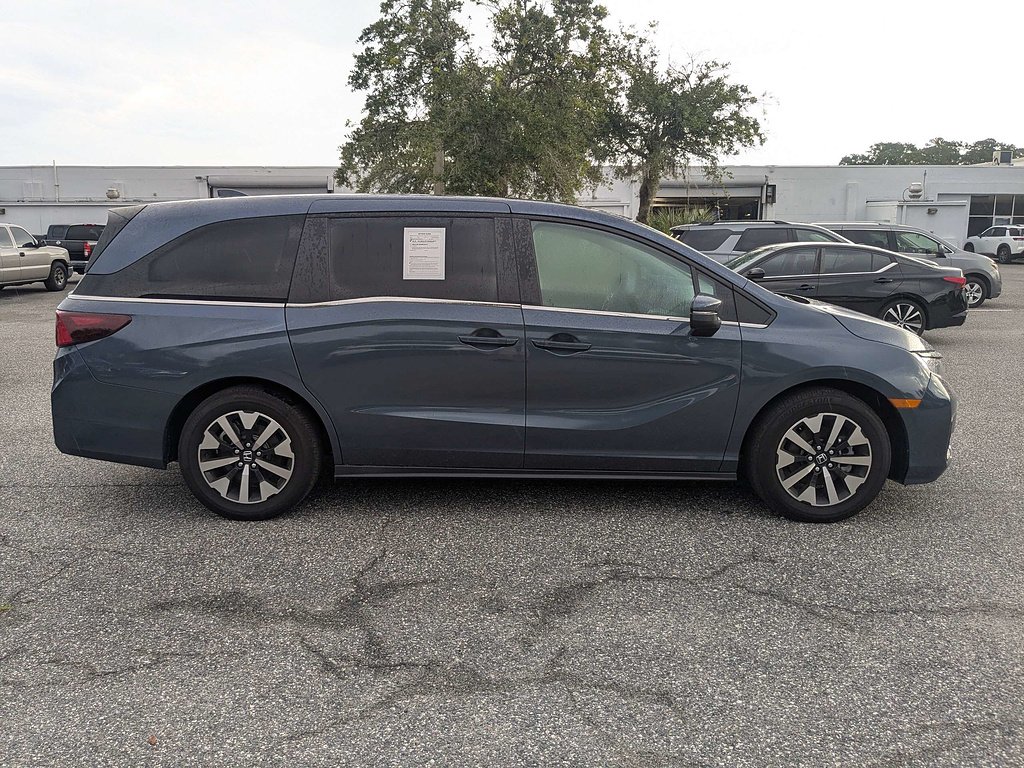 Used 2025 DK. GRAY Honda EX-L image 3