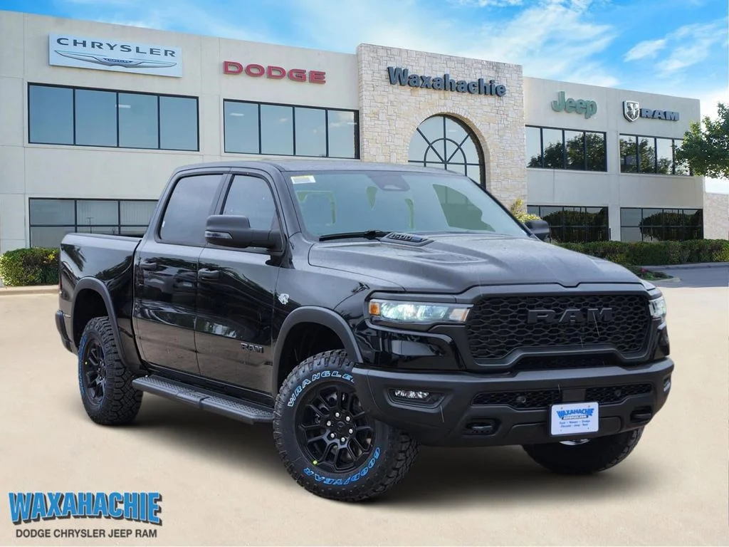 New 2026 Diamond Black Crystal Pearl-Coat Exterior Paint RAM Rebel image 1