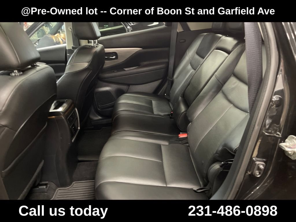 Used 2018 Black Nissan SL image 21