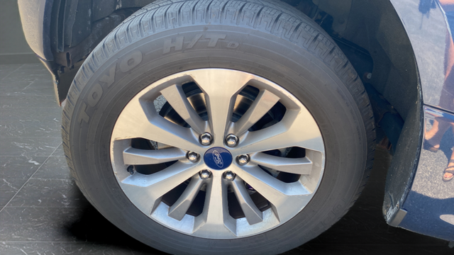 Used 2018 Blue Jeans Metallic Ford XL image 31