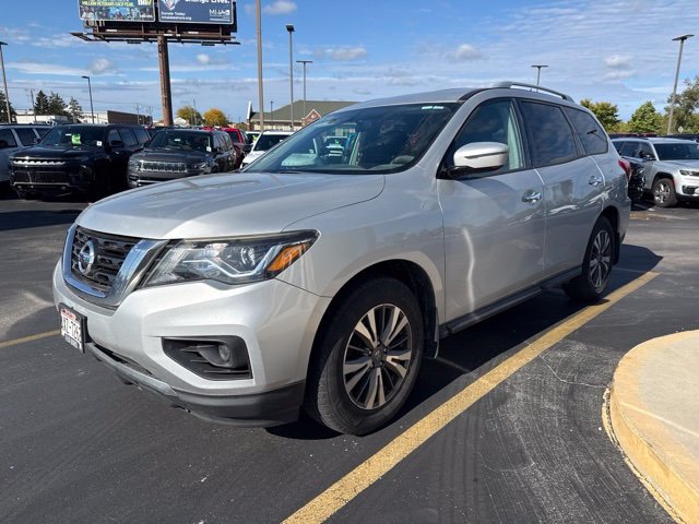 Used 2017 Brilliant Silver Metallic Nissan S image 3