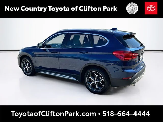 Used 2018 Blue BMW xDrive28i image 5