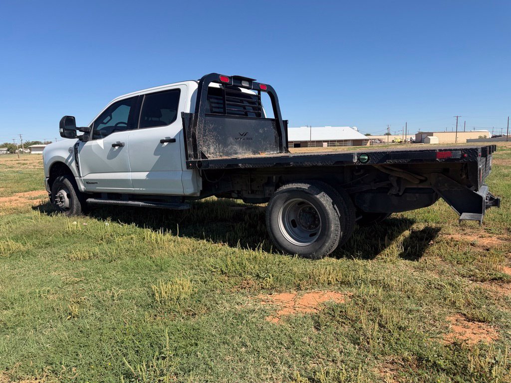 Used 2024 Oxford White Ford XLT image 5