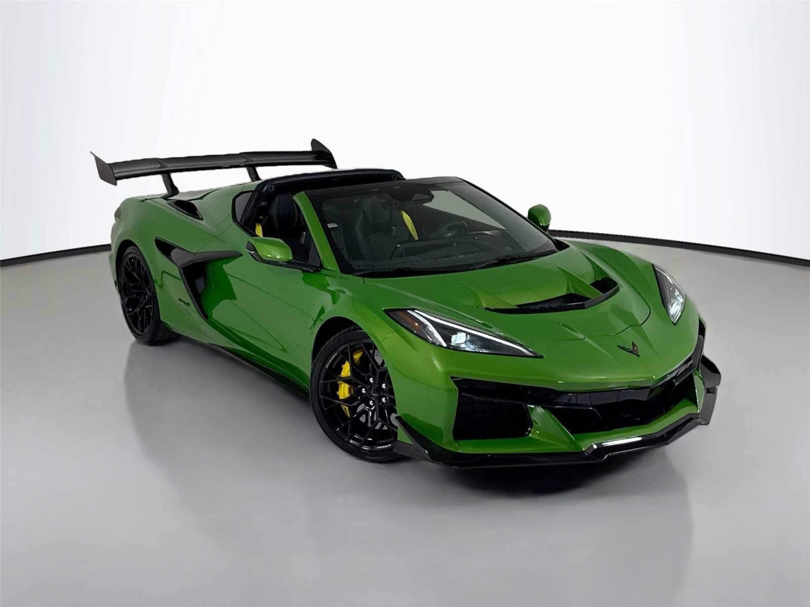 Used 2026 Roswell Green Metallic Chevrolet ZR1 | Carbon Fiber Aero Pkg | Front Lift | Carbon Flash Wheels image 55