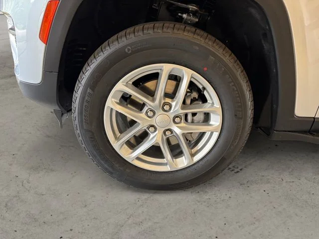 New 2026 Silver Jeep Laredo X image 15