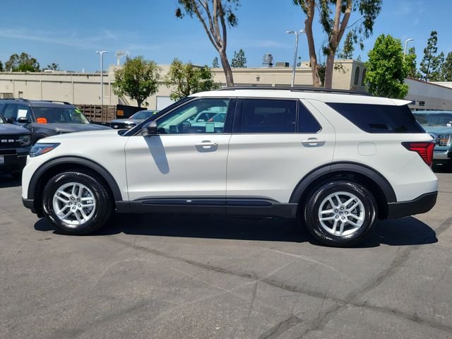 Used 2026 Star White Ford Active image 29