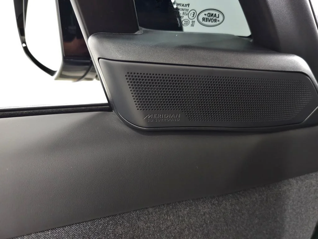 Certified Used 2025 Gray Land Rover Dynamic SE image 16