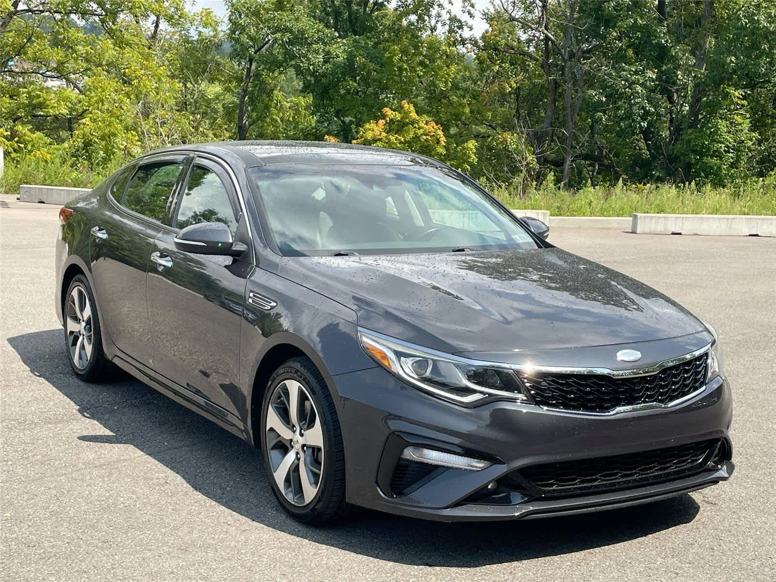 Used 2019 Platinum Graphite Kia S image 7