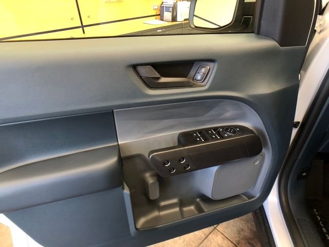 2025 Ford Maverick XLT - Photo 12