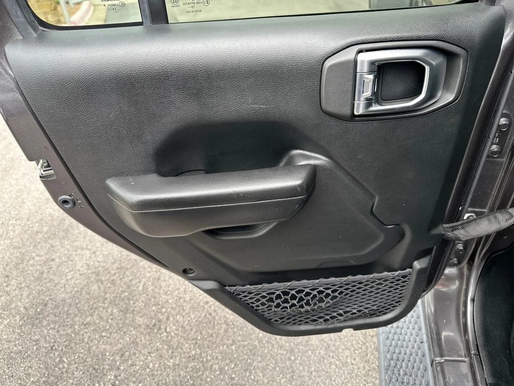 Used 2020 Gray Jeep Unlimited Sport S image 30