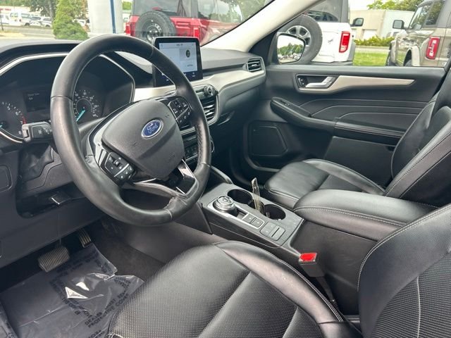 Used 2022 Blue Ford SEL image 14