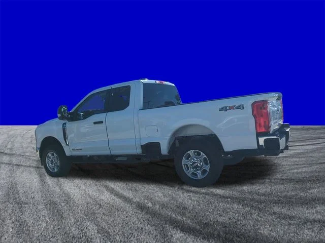 New 2026 Oxford White Ford F-250® XLT image 6