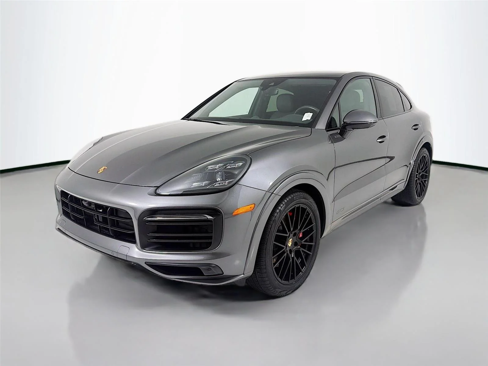 2021 Porsche Cayenne GTS's photo