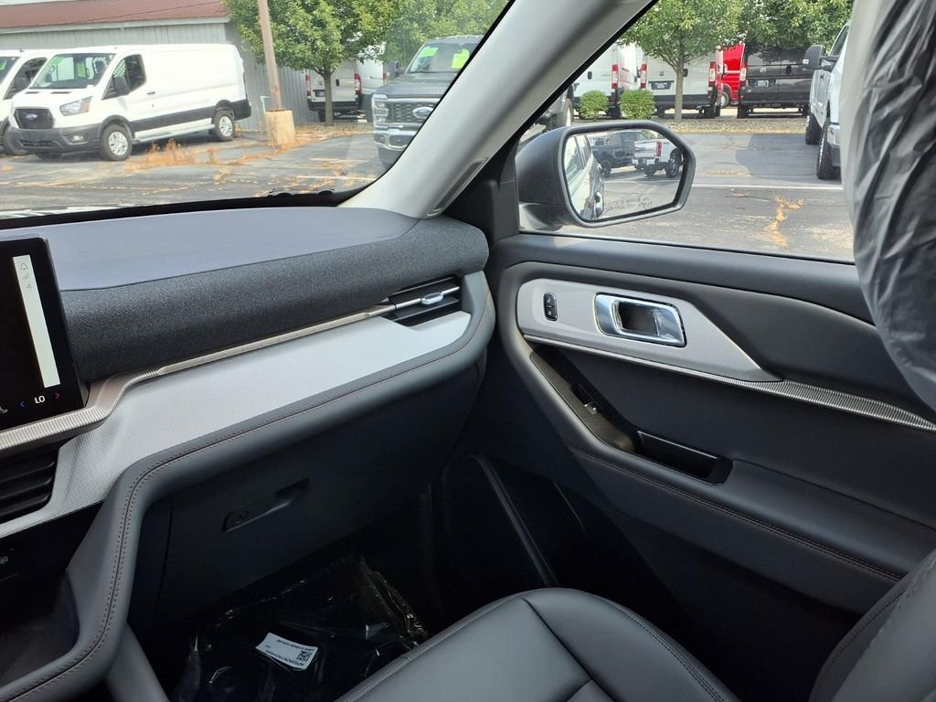 New 2026 Agate Black Metallic Ford Active image 22
