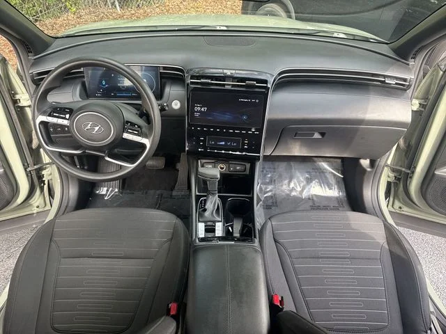 Used 2024 Green Hyundai SEL image 9